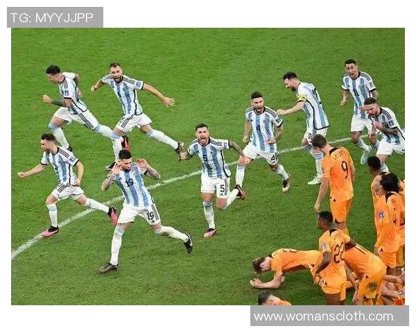 世界杯精彩对决里昂逆转那不勒斯点球大战引发全场狂欢